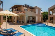 Pyrgos Psilonerou Kreta, Pyrgos Psilonerou: Villa in einem kleinen Komplex mit privatem Pool zu verkaufen Haus kaufen